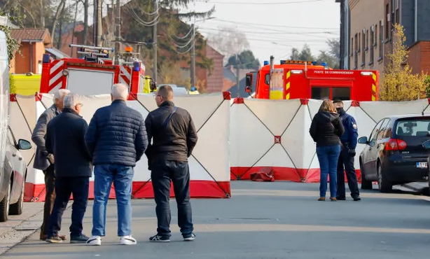 Кола се вряза в насъбрало се множество хора на карнавал в Белгия Инцидентът