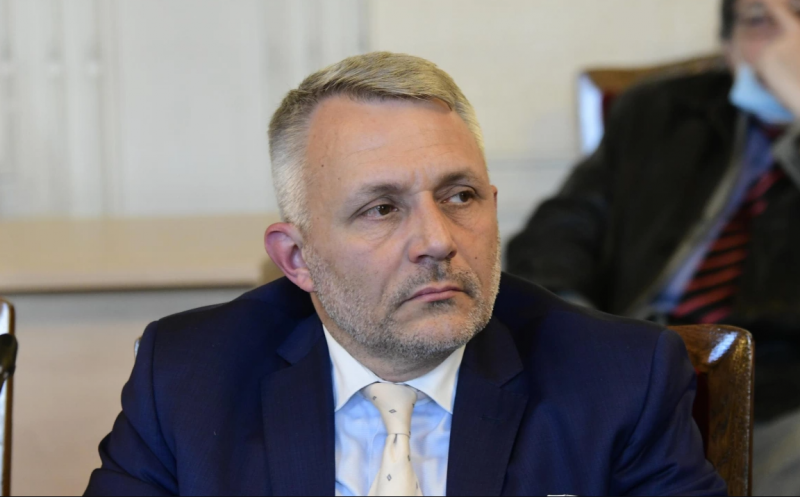 Отказваме да участваме във Фейсбук република в телевизионна република в