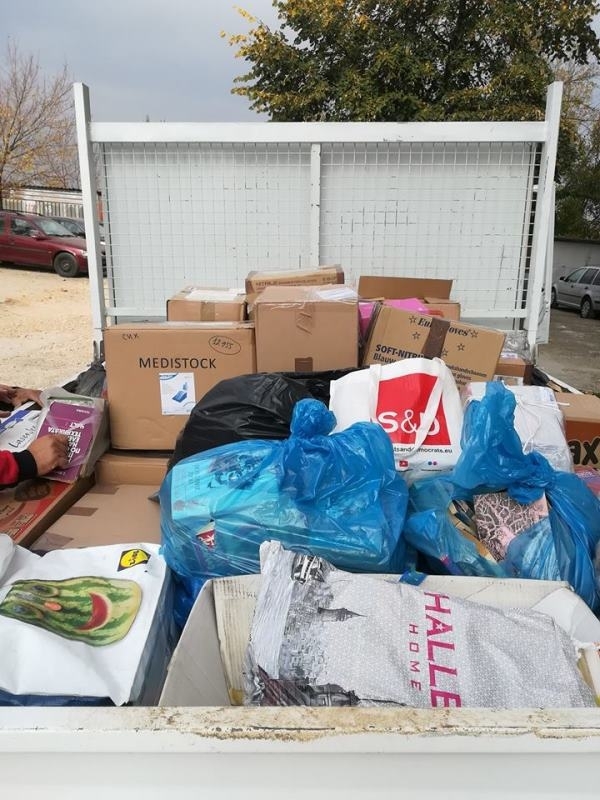 Благотворителната кампания за събиране на книги за изгорялата читалищна библиотека