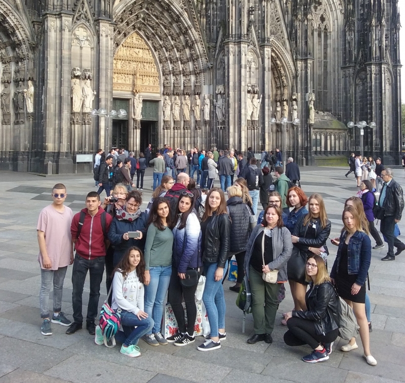 Учениците от СУ Христо Ботев Враца приключиха успешно работата по