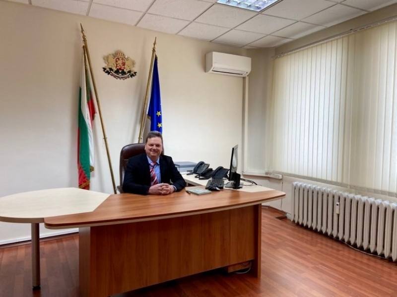 Новият областен управител на Враца Стефан Красимиров днес официално встъпи