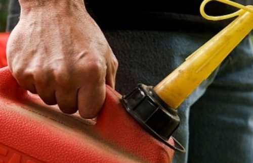 Взломна кражба на около 350 литра дизелово гориво от товарен