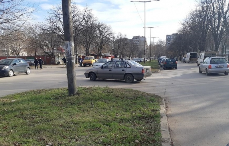 Безобразното паркиране в крайдунавския град не спира да изумява видинчани