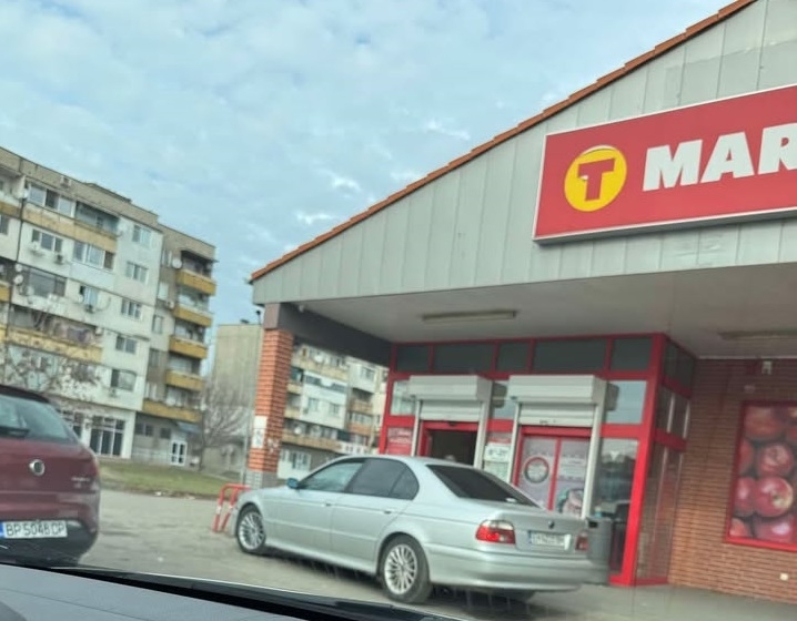 Поредният случай на неправилно паркиране вбеси козлодуйчани научи агенция BulNews  
С