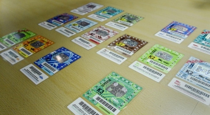 Парламентът въведе електронните винетки Таксите ще бъдат годишна тримесечна месечна