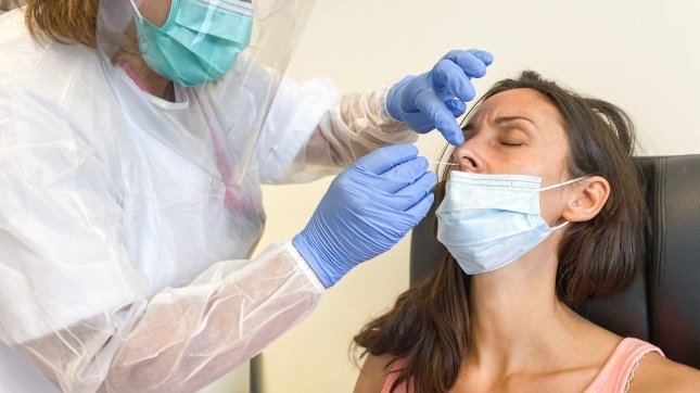 Нова измамна схема с PCR и антигенни тестове набира скорост