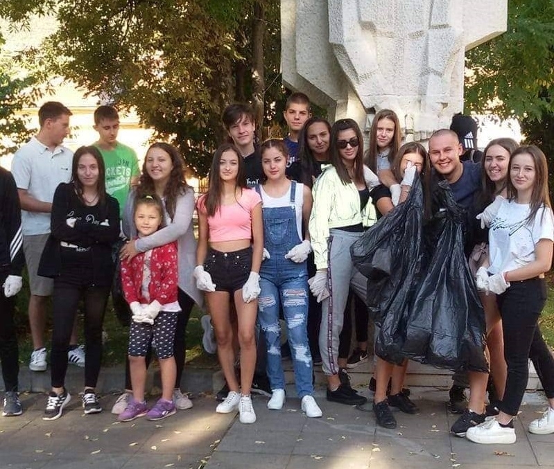 В най мащабната доброволческа инициатива у нас Да изчистим България заедно