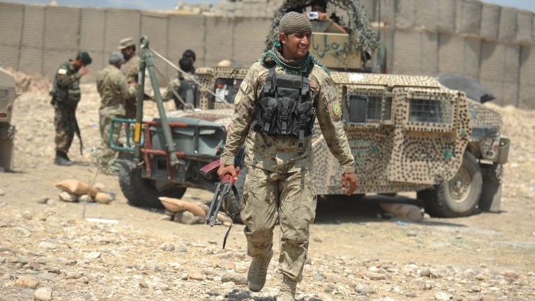 Най малко шестима афганистански цивилни бяха убити а още няколко