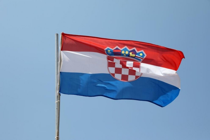 Хърватия започна процес на издаване на европейски карти за хора