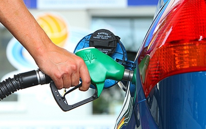 Средната цена на А95 падна през последните дни под 2 90