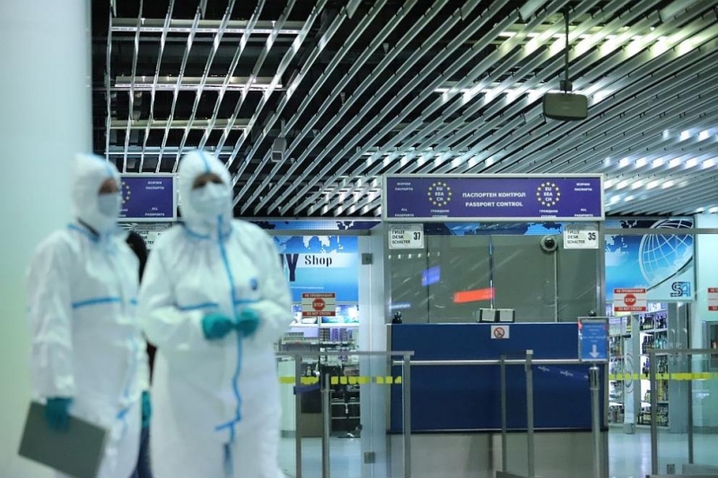 Жертвите на новия коронавирус в Китай нараснаха до 2118