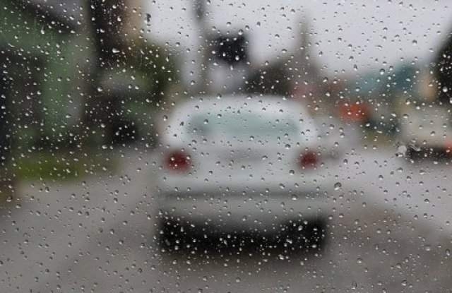 ОГРАНИЧЕНИЯ ЗА ТОВАРНИ АВТОМОБИЛИ Забранява се движението на моторни превозни