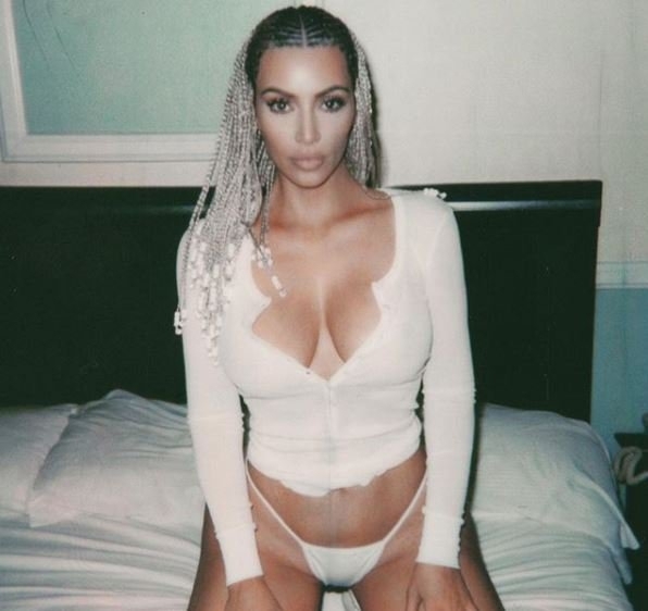 37 годишната Ким Кардашиян нагорещи и подлуди отново интернет този