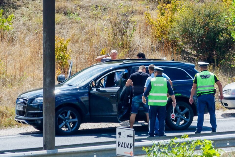 Побеснял мъж заплаши с убийство семейство на Е 79 в Монтана