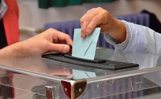На предсрочните парламентарни избори на 2 октомври право да гласуват