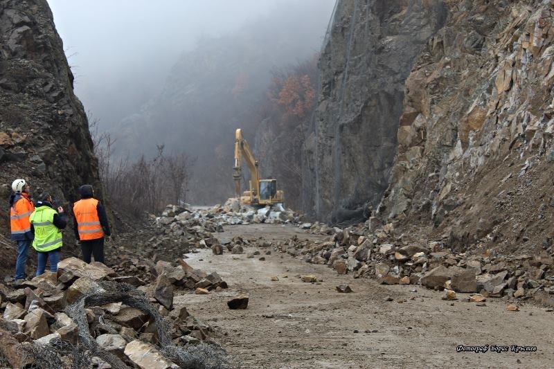 Кметът на община Мездра Иван Аспарухов благодари на ръководството и