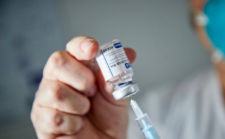Едва 20 6 от медицинския персонал който подлежи на ваксинация срещу