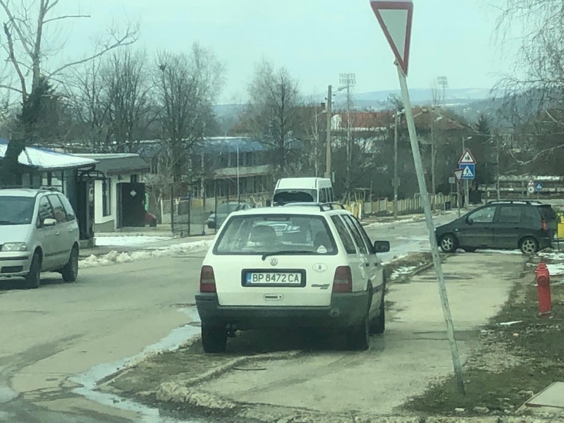 Врачани станаха свидетели на пореднoтo безобразно поведение на шофьор Читател