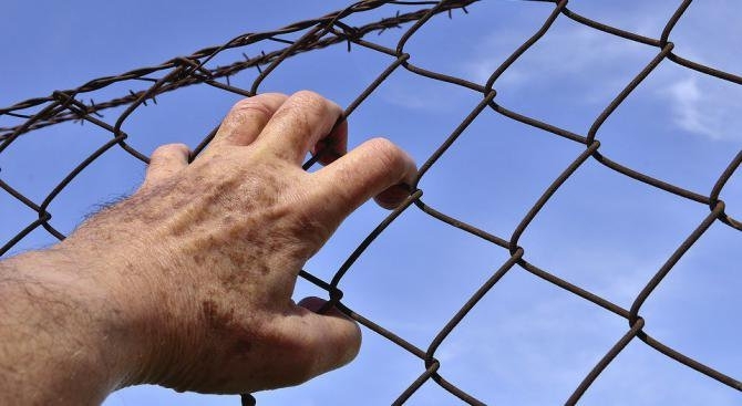 Девет затворници загинаха а 14 бяха ранени при бунт в