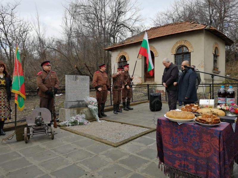 Паметник на загиналите в Първата световна война беше официално открит