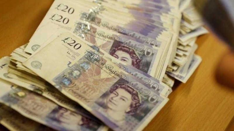 Въпреки облекчаването на мерките от Великобритания и преструктурирането на някои