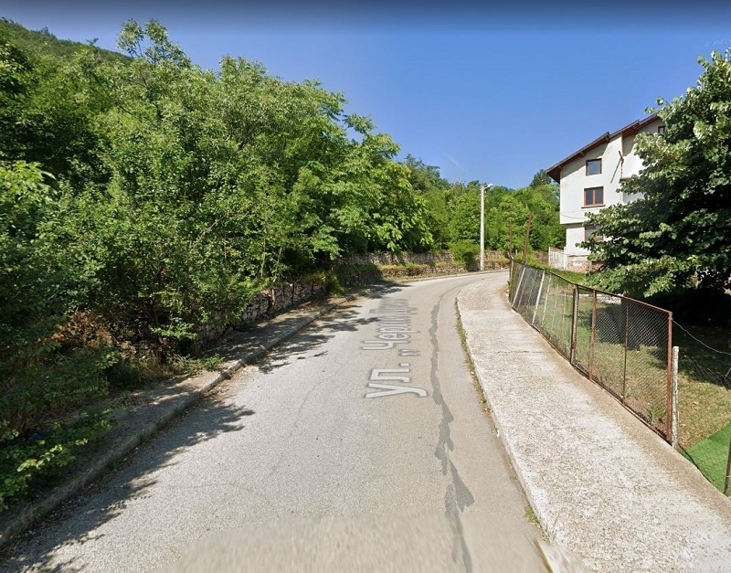 Поради извършване на дейности по укрепването на свлачище на 8