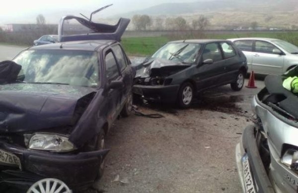 Нова верижна катастрофа затвори а движение е участъкът между селата Горна