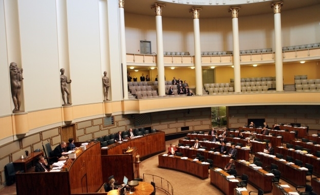 Финландският премиер Юха Сипиля обяви оставката на дясноцентристкото си правителство