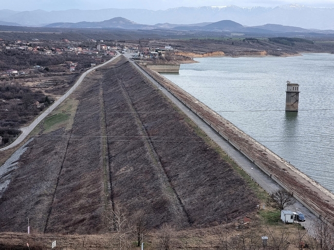 В язовир Огоста край Монтана в момента има 227 650