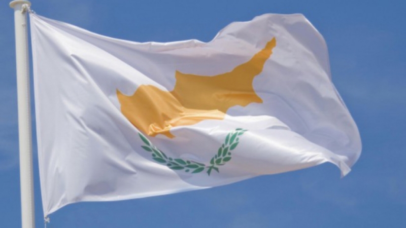 Кипър забранява всички пътнически полети от България и още 27