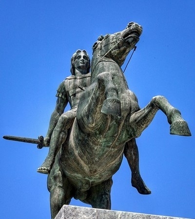 Вчерашното споразумение между Гърция и Македония предвижда размяна на статуи
