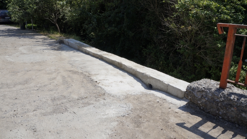 След сигнал за пропаднала част от настилката на ул Сърнин