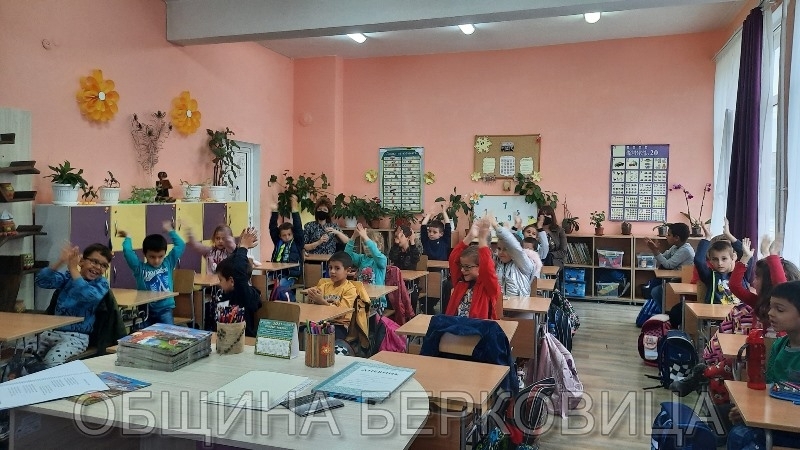 Известният поет и музикант Борислав Мирчев проведе Урок по родолюбие