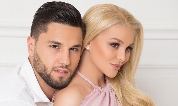 Фолкпевицата Деси Слава стана майка за втори път Тази сутрин