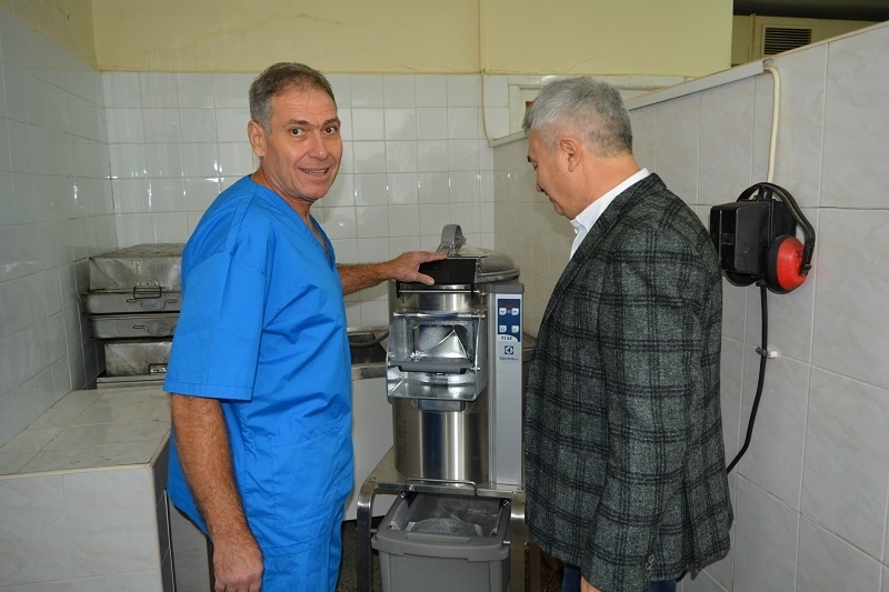 Социалният патронаж в Монтана където се приготвя храна за 400