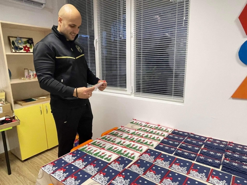 Вчера от сдружение Благотворни приятели във Враца продължили доброто дело