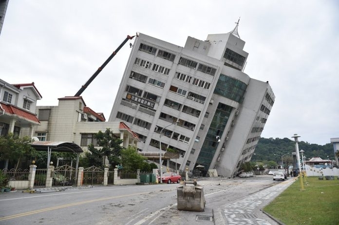 Силно земетресение от 4 8 по Рихтер разтресе сърцето на Тайван
