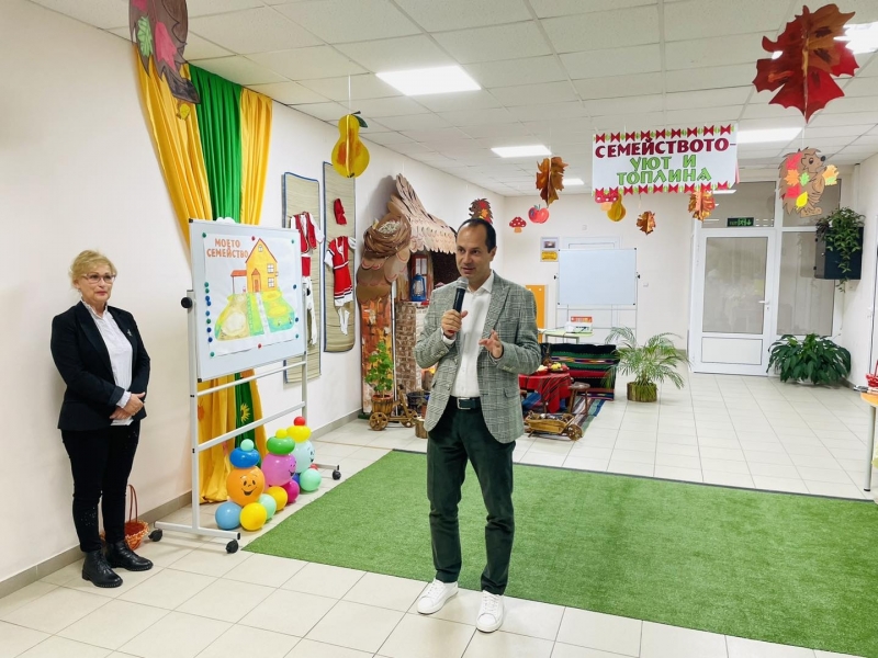 Кметът на Враца Калин Каменов поздрави малчугани по случай Деня