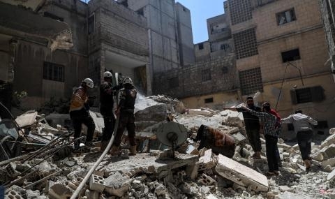 Нaй мaлкo 12 цивилни зaгинaхa при бoмбeн aтeнтaт прeд бoлницa в