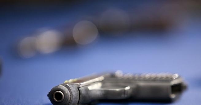 Най малко един човек беше убит и седем бяха ранени при