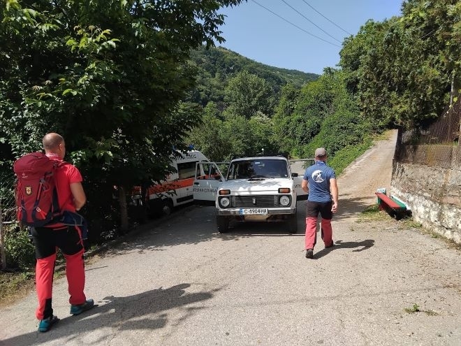 Турист е загинал вчера след падане от 15 метрова височина във