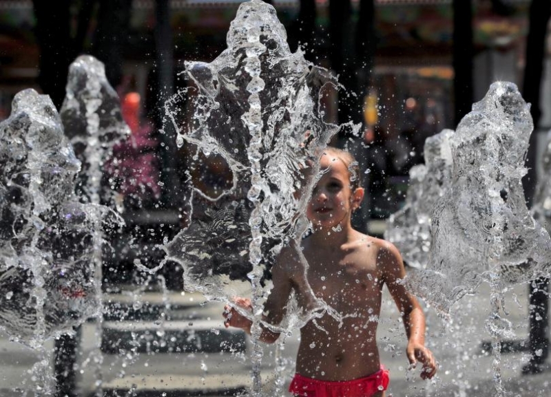 През нощта ще бъде ясно и тихо Утре ще бъде