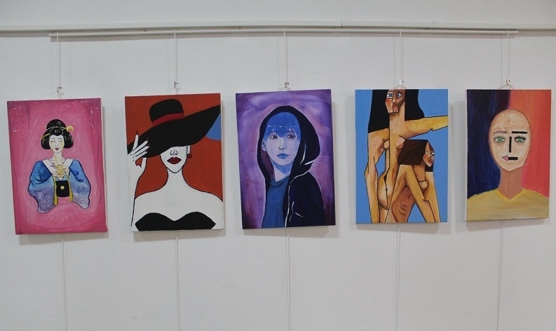 Откриха изложба на бъдещи компютърни графици в регионалната библиотека Гео