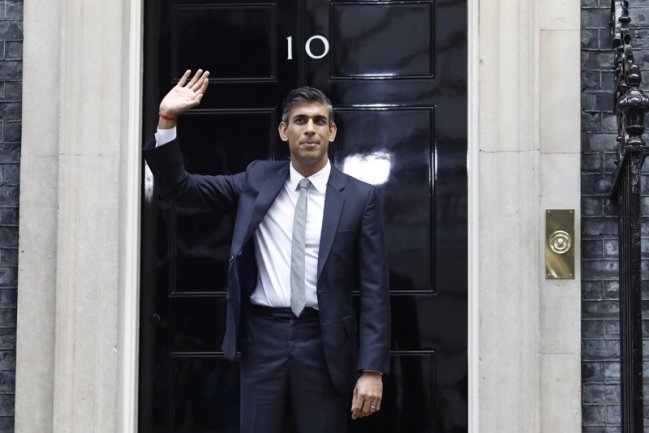 Риши Сунак официално стана новият министър председател на Великобритания днес след