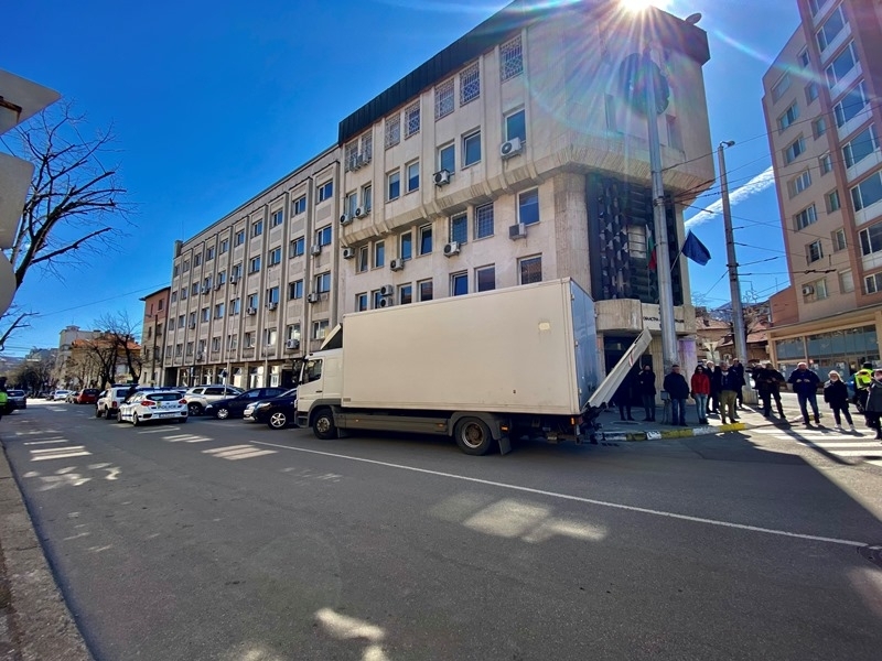 Във Враца пристигнаха бюлетините за изборите на 4 април видя