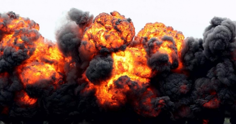 Серия от експлозии разтърси депо за боеприпаси в турската провинция