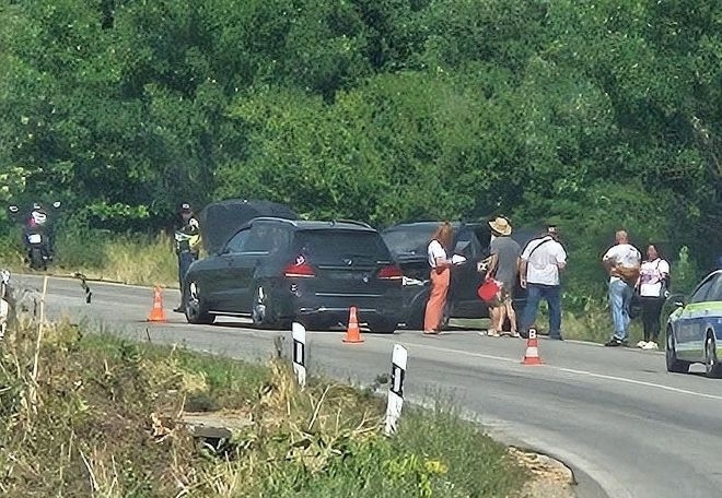 Затруднено е движението на автомобили по пътя Варна София в