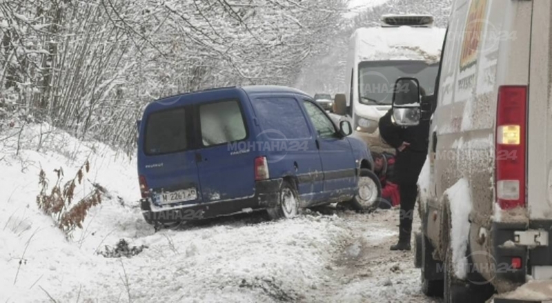 Aавтомобил на социалния патронаж в Монтана e катастрофирал днес научи