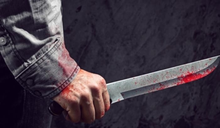 Младеж е в болница след като бил наръган с нож