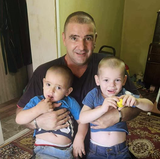 Самотен баща на две деца има нужда от нашата помощ,